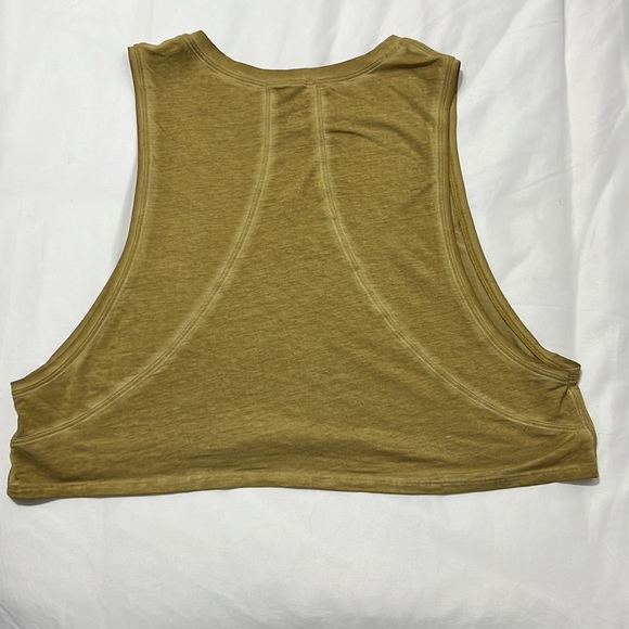 Lululemon MUSCLE LOVE CROP TANK - Picture 2 of 6